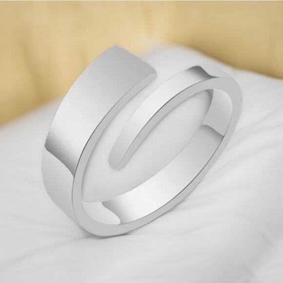 NEW 18K white gold plated geometric stackable open ring jewelry size 8 B22B - Picture 1 of 5